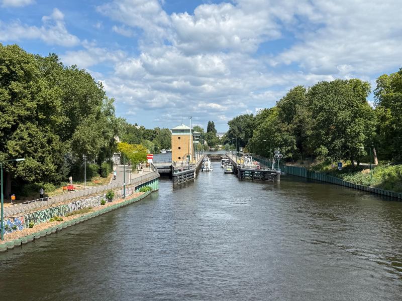 Mit dem Auto unterwegs – Ausflug von Berlin ins Umland